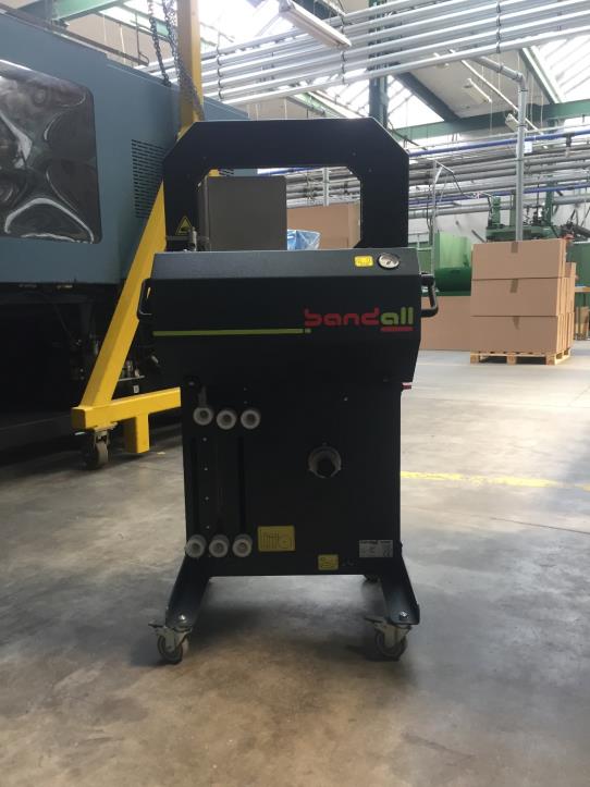 Injection molding machines and thermoforming machines -1