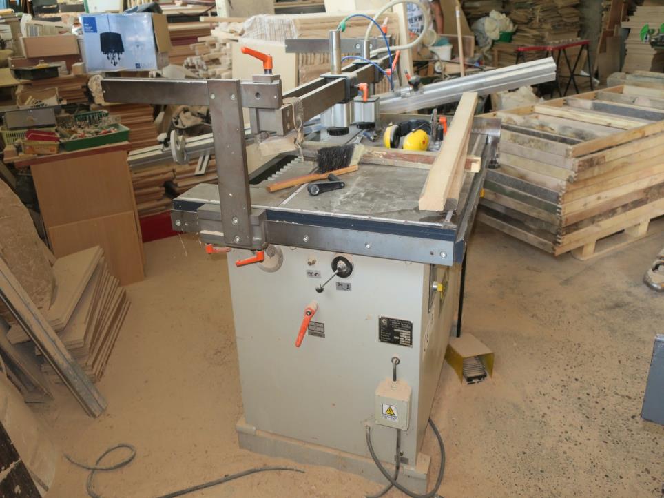 Dřevoobráběcí stroje-4