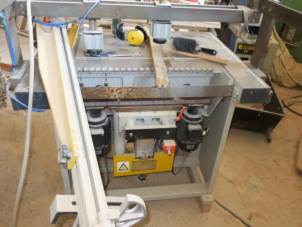 Dřevoobráběcí stroje-6