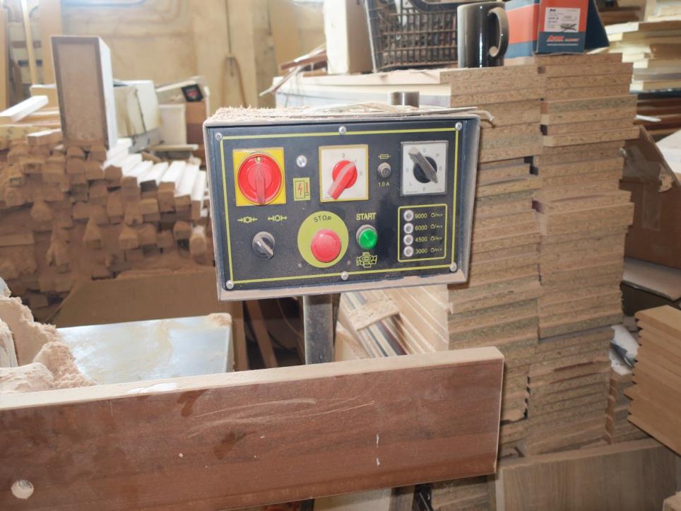 Dřevoobráběcí stroje-4