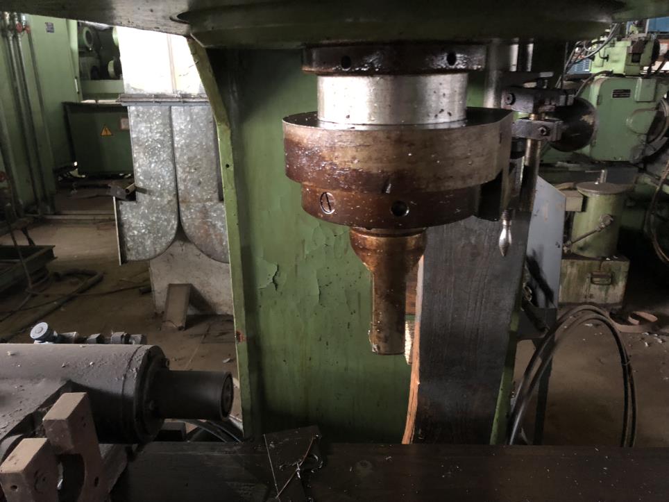 Gut gewartete CNC-Fräszentren-2