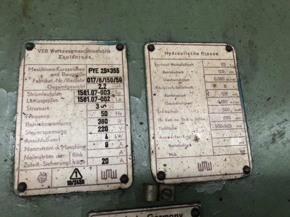 Gut gewartete CNC-Fräszentren-4