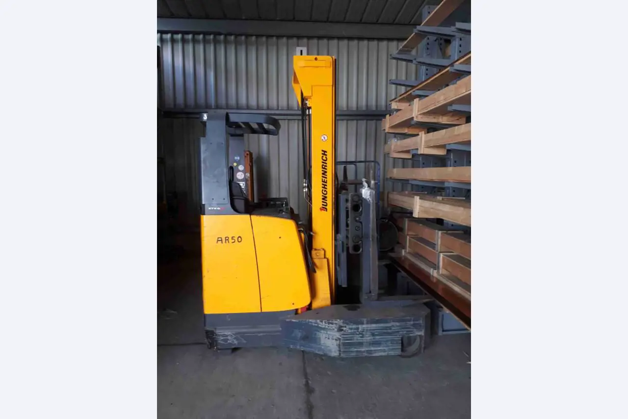 Maschinen und Betriebsausstattung-1