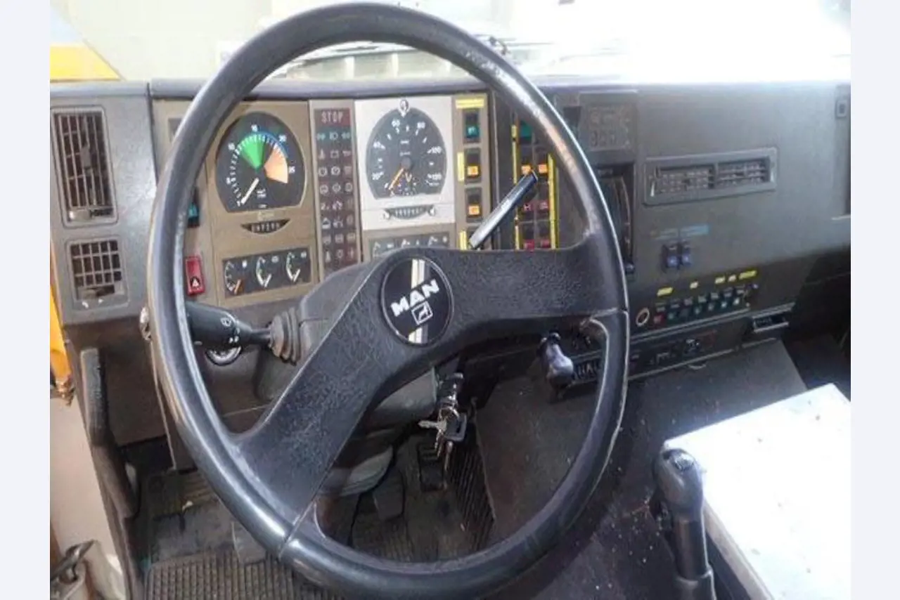 Machines en bedrijfsuitrusting-15