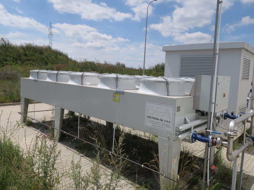 Machines from the biofuel production plant<br>
-1