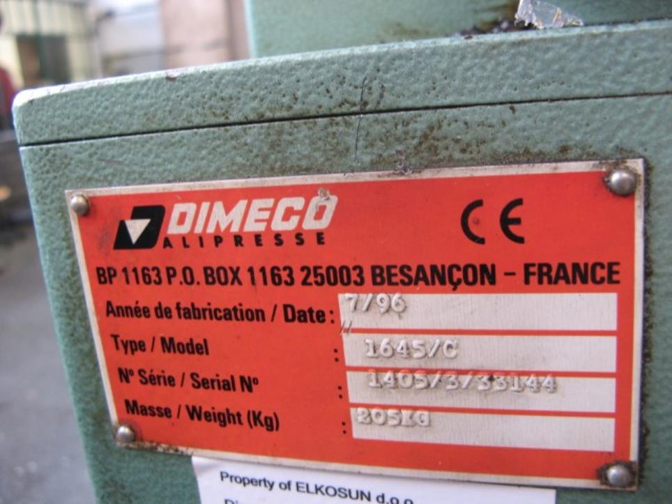 Presses hydrauliques, enrubanneuses automatiques, ponts roulants et accessoires d'une des plus grandes entreprises d'éclairage au monde-2