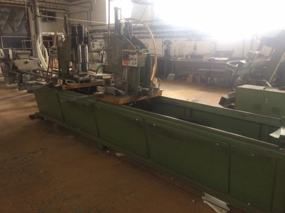 Production line for plastic windows-3