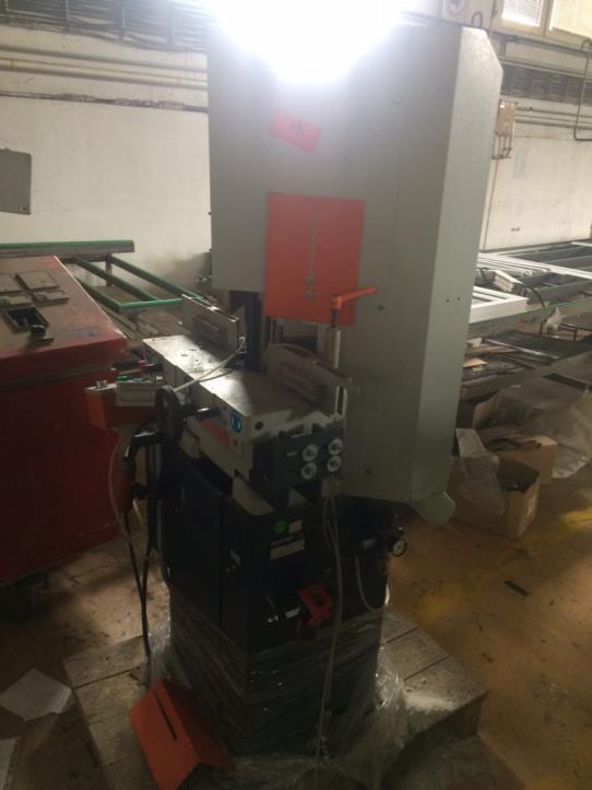 Ligne de fabrication de fenêtres en plastique-3