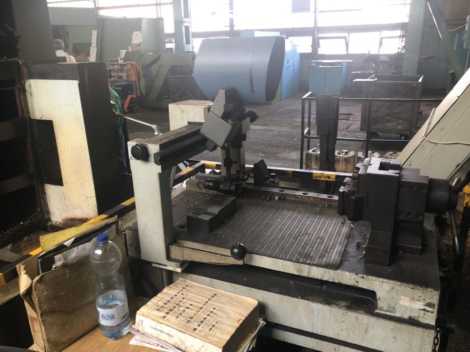 CNC et autres machines de travail du métal-8