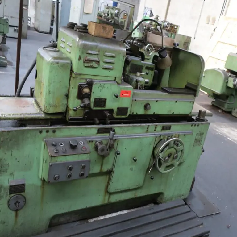 Thread grinding machine