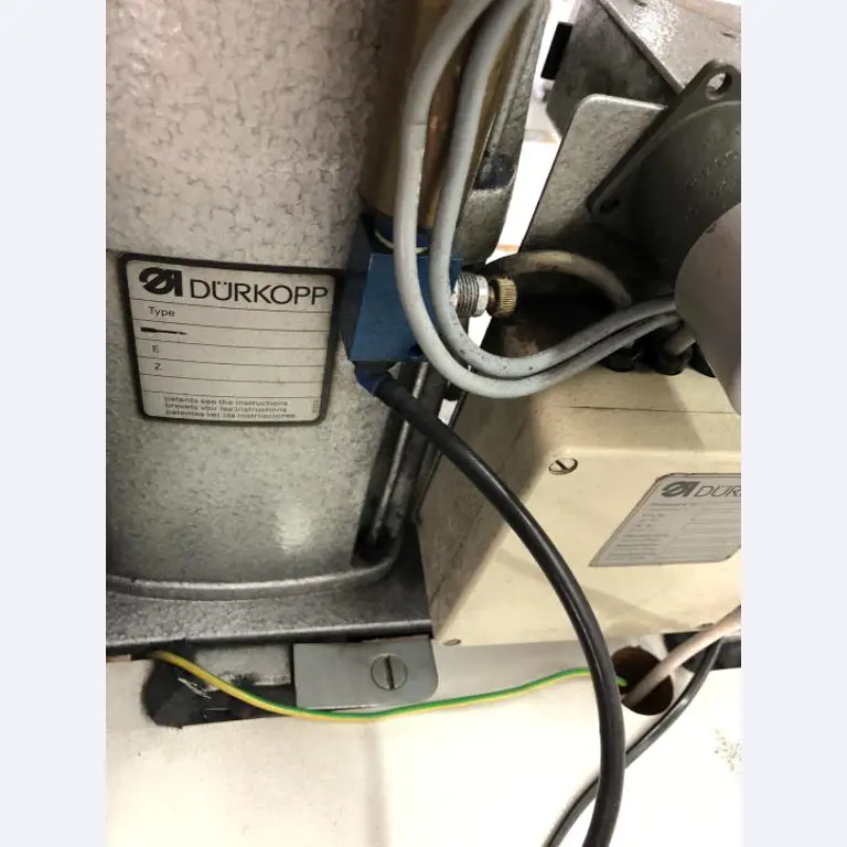 Näh-, Bügel- und Schneidemaschinen zu reduzierten Preisen-2