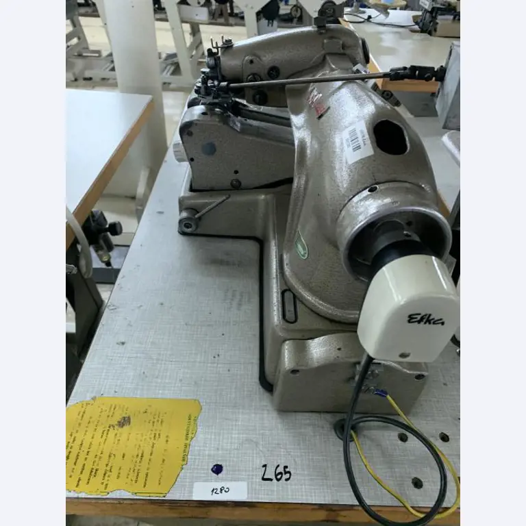 Máquinas de costura, de engomar e de corte a preços reduzidos-2