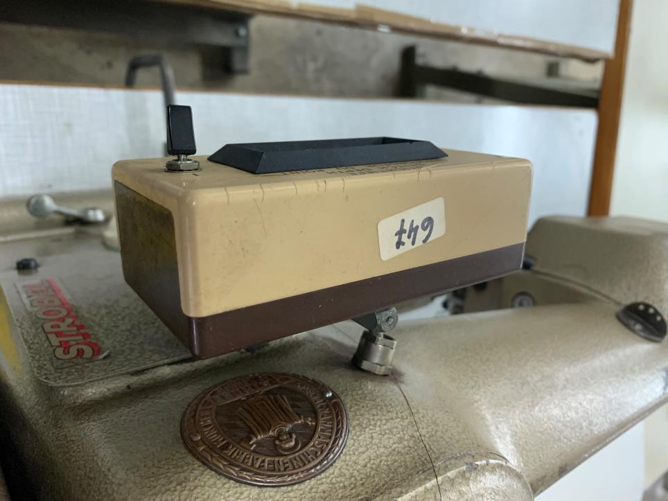 Näh-, Bügel- und Schneidemaschinen zu reduzierten Preisen-2