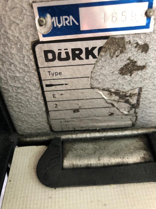 Näh-, Bügel- und Schneidemaschinen zu reduzierten Preisen-2