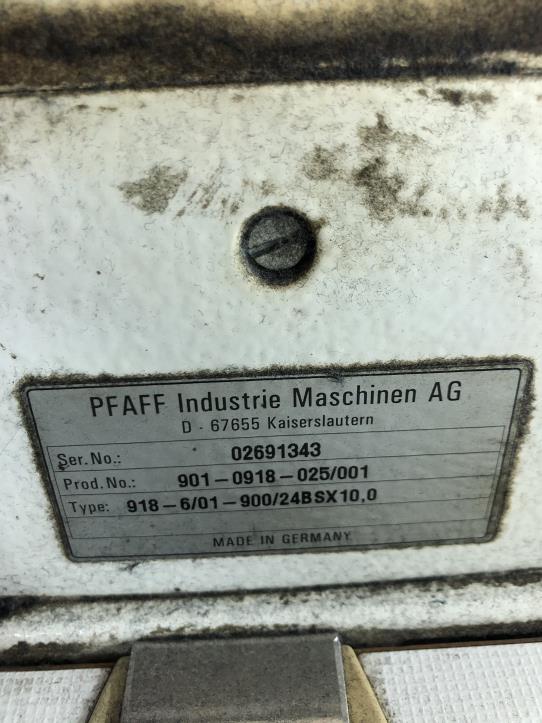 Machines à coudre, à repasser et à couper à prix réduits-3