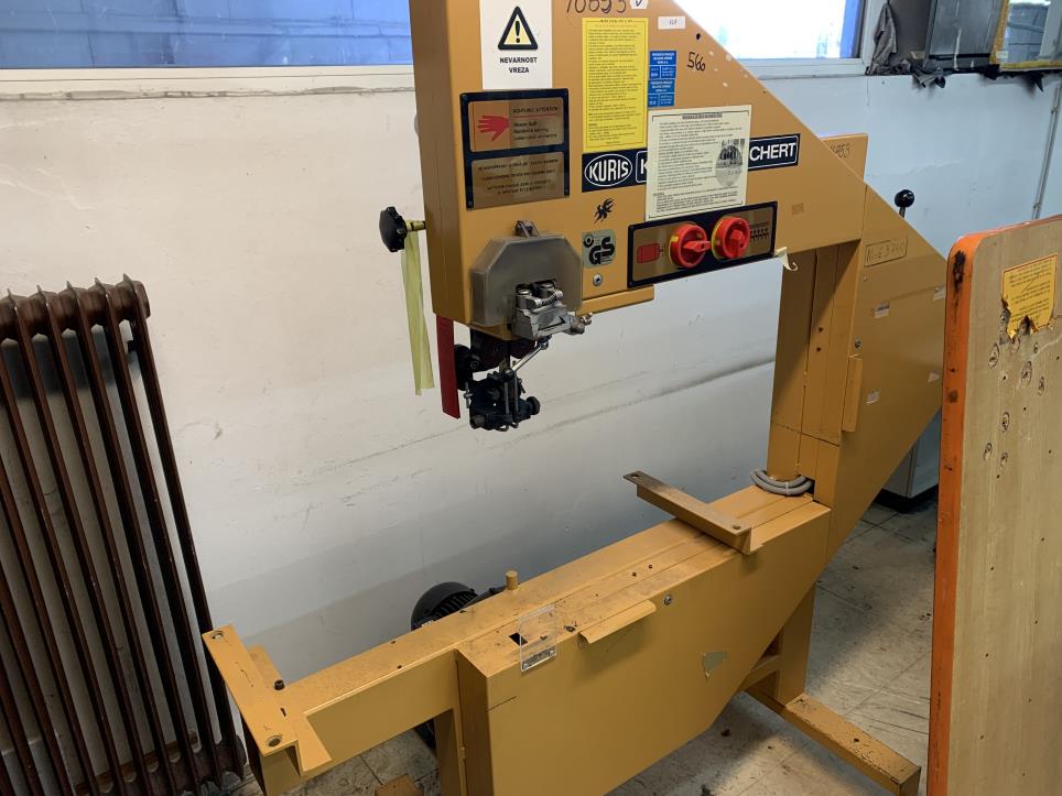 Näh-, Bügel- und Schneidemaschinen zu reduzierten Preisen-1