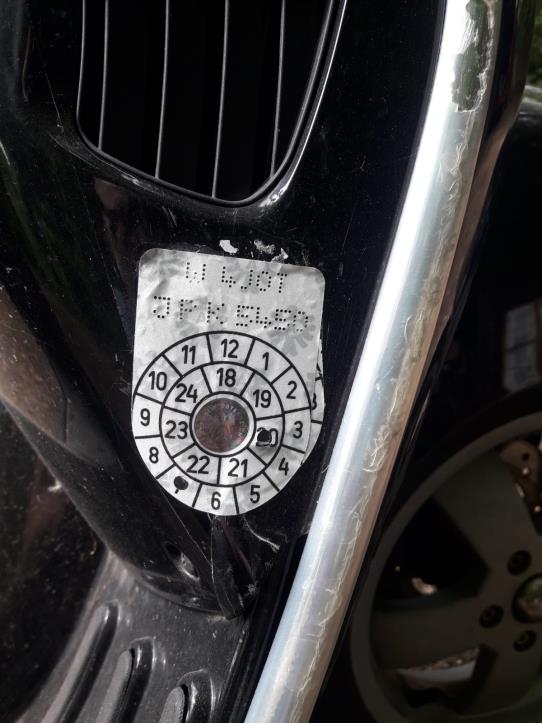 Véhicules, équipement de bureau, stocks et domaines Internet-5