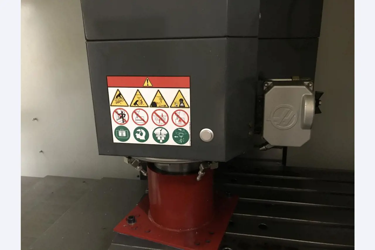 Used machining center, HAAS-11