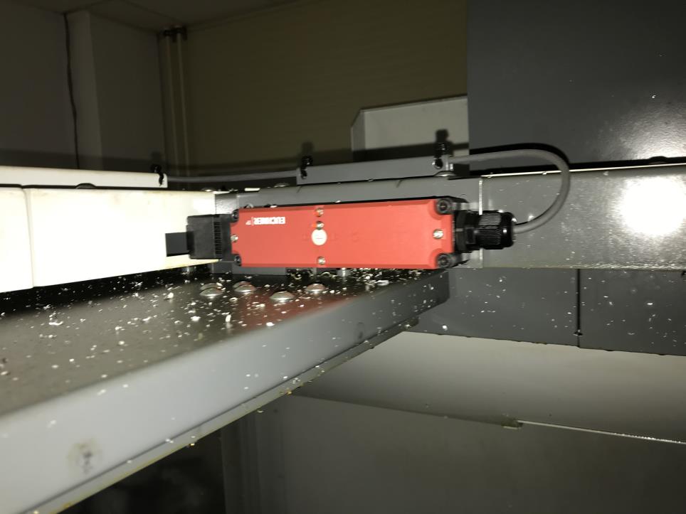 Używane centrum obróbcze, HAAS-23