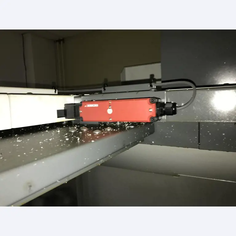Used machining center, HAAS-23