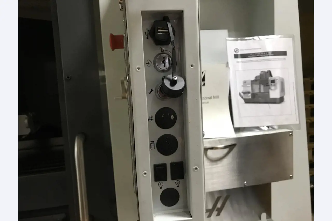 Used machining center, HAAS-25
