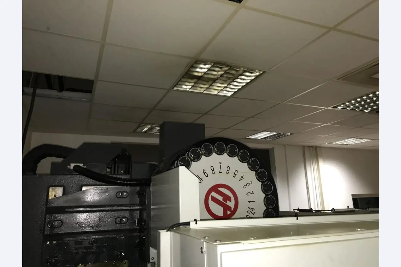 Used machining center, HAAS-27