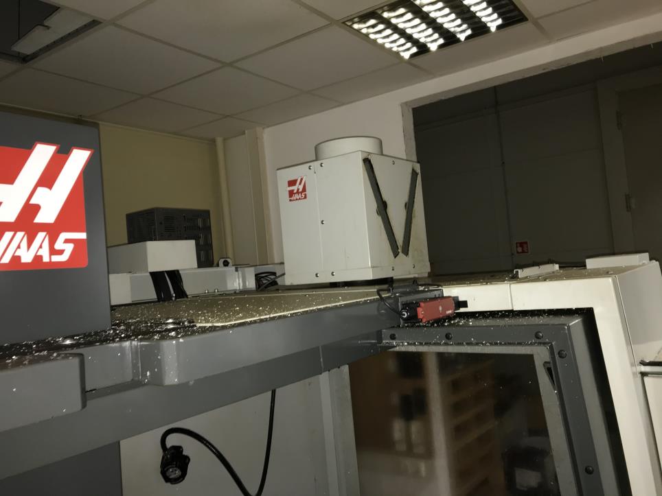 Używane centrum obróbcze, HAAS-28