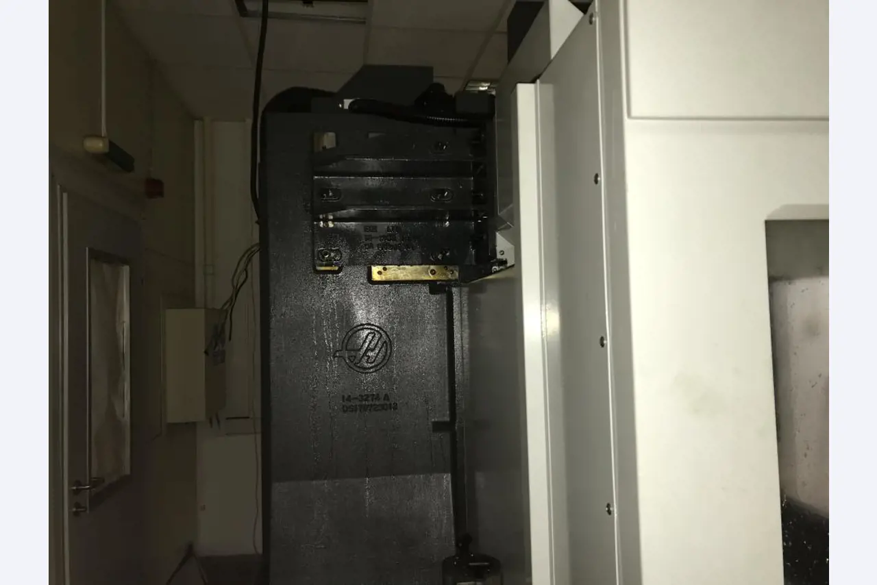Used machining center, HAAS-6