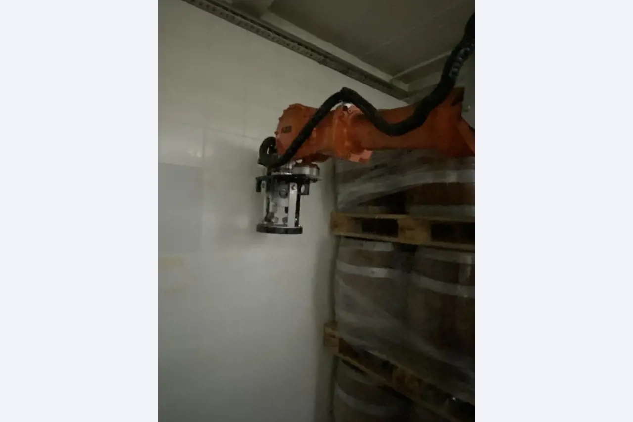 Línea de llenado, etiquetado, envasado y sistema de llenado para barriles, del sector cervecero y de llenado de PET-4