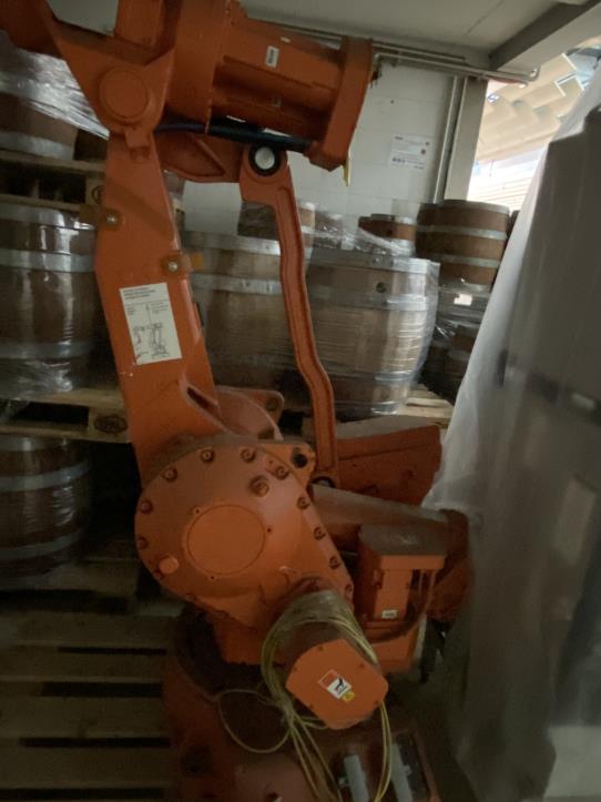 Linka pro plnění, označování, balení a plnění sudů z pivovarů a PET plniček.-5