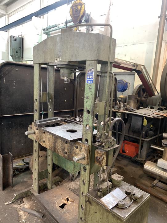 HIGH QUALITY CARDBOARD FACTORY-1