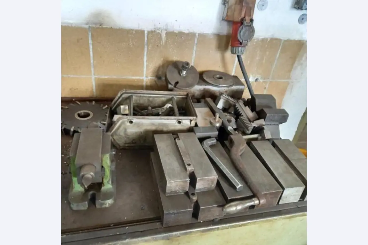 Machinery and equipment from a German metal construction company -11