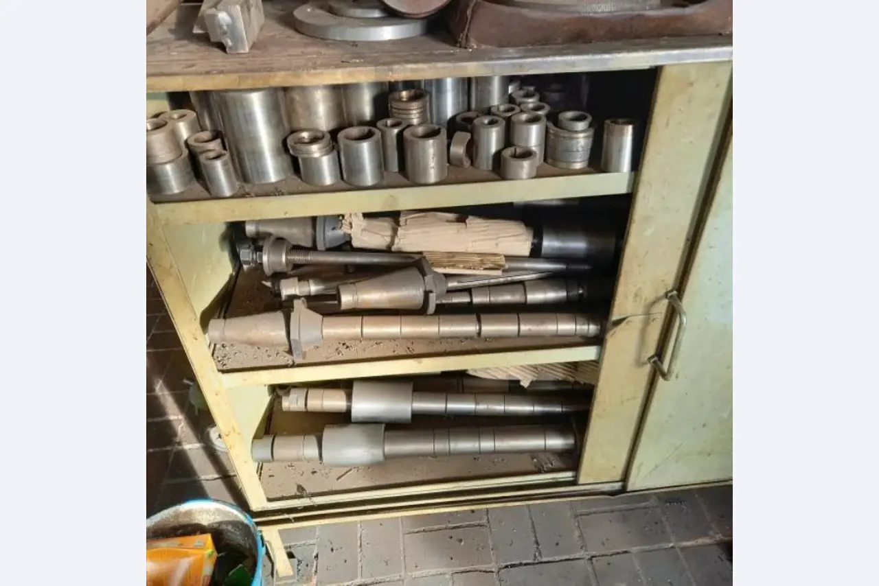 Machinery and equipment from a German metal construction company -12