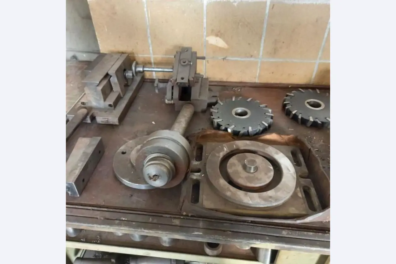 Machinery and equipment from a German metal construction company -10