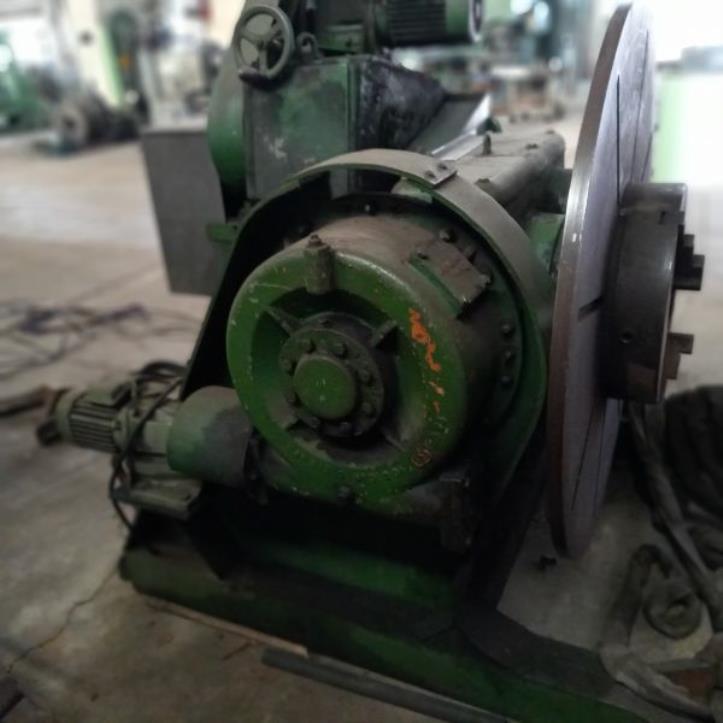 Machines et équipements d'une entreprise allemande de construction métallique-3