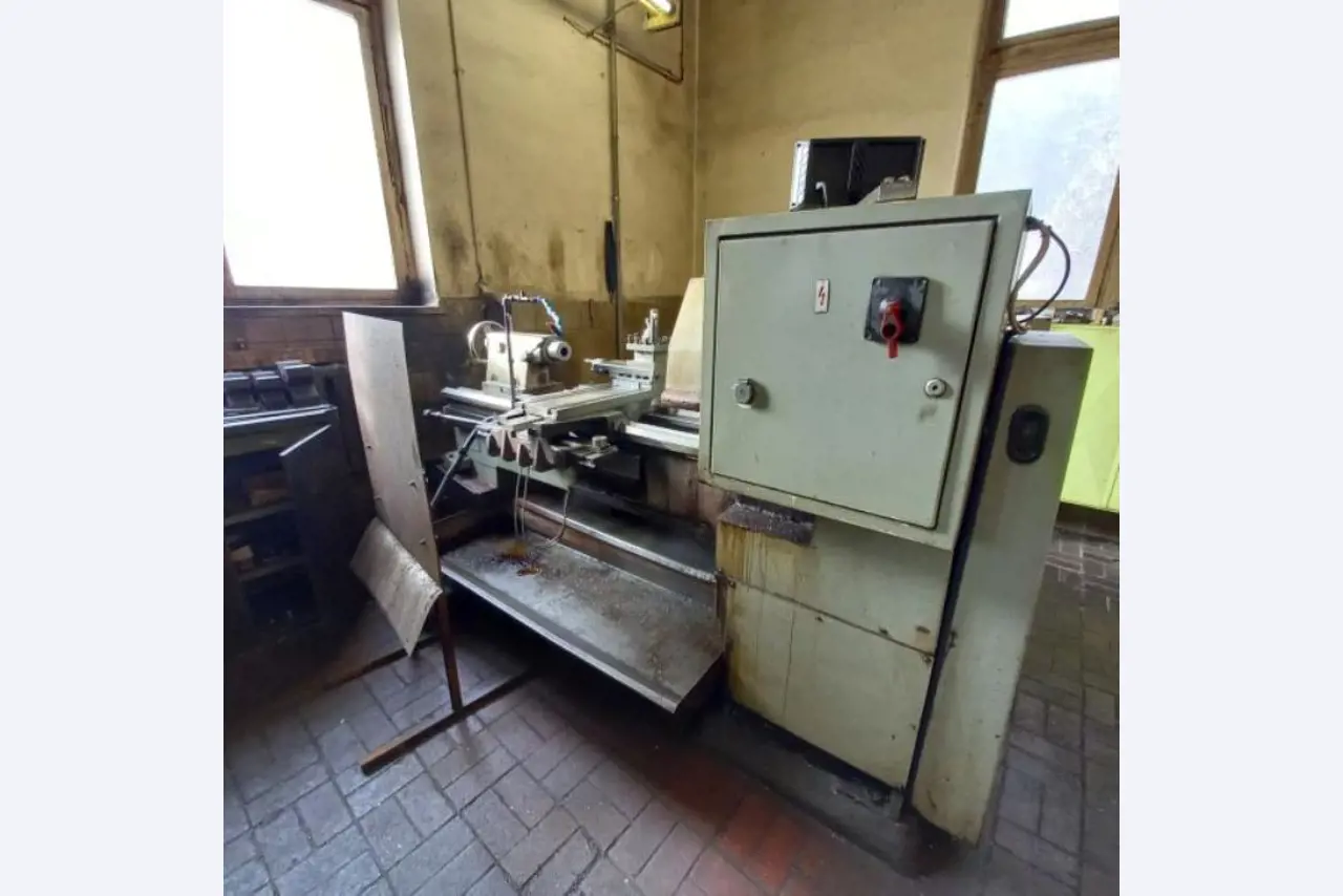 Machinery and equipment from a German metal construction company -8