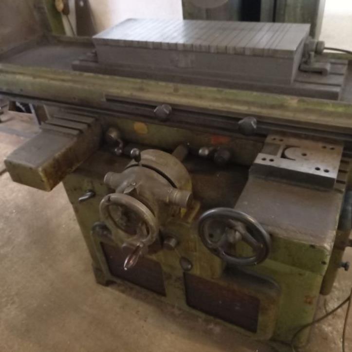 Stroje a zařízení německé společnosti vyrábějící kovové konstrukce-3