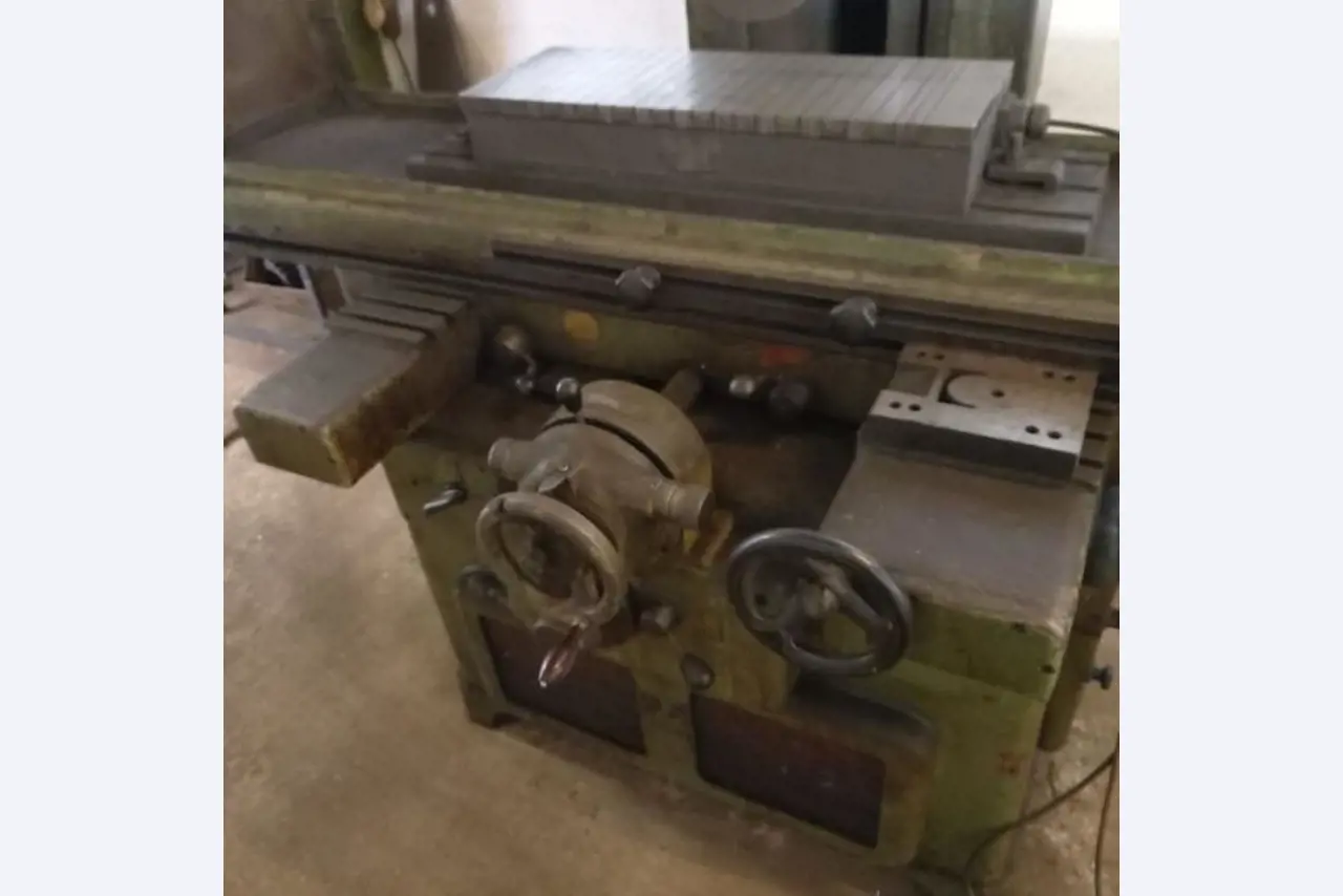 Stroji in oprema nemškega podjetja za gradnjo kovin-3