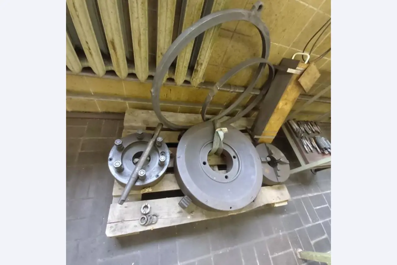 Stroji in oprema nemškega podjetja za gradnjo kovin-11