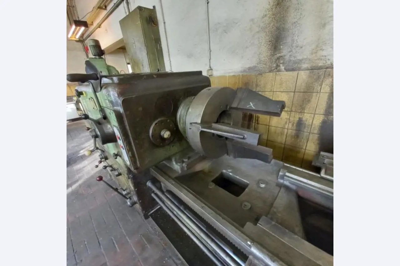 Stroji in oprema nemškega podjetja za gradnjo kovin-4