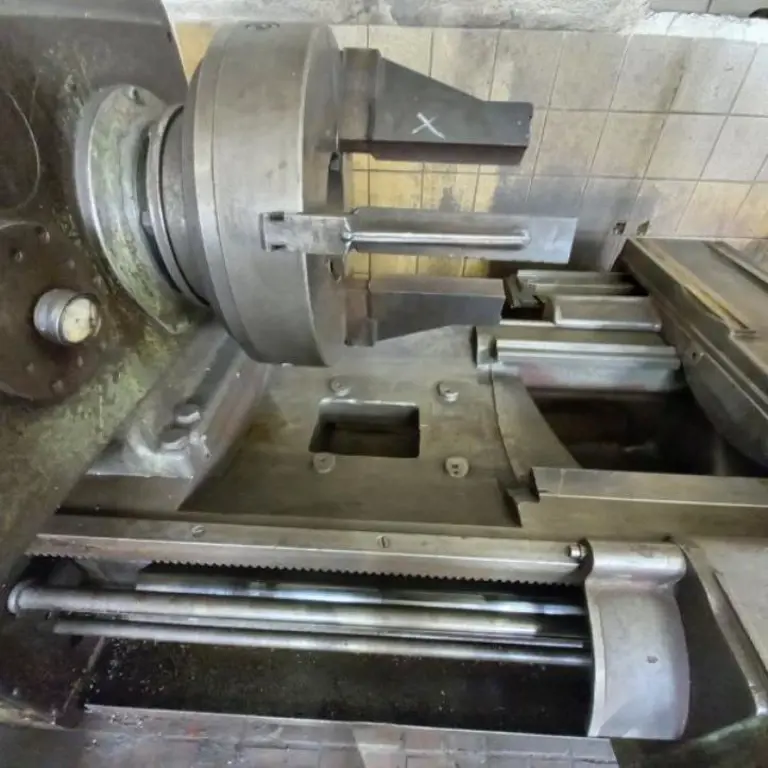 Stroji in oprema nemškega podjetja za gradnjo kovin-8