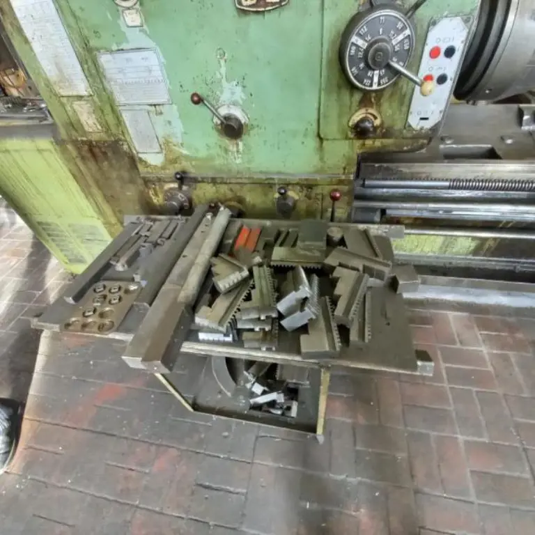 Stroji in oprema nemškega podjetja za gradnjo kovin-9