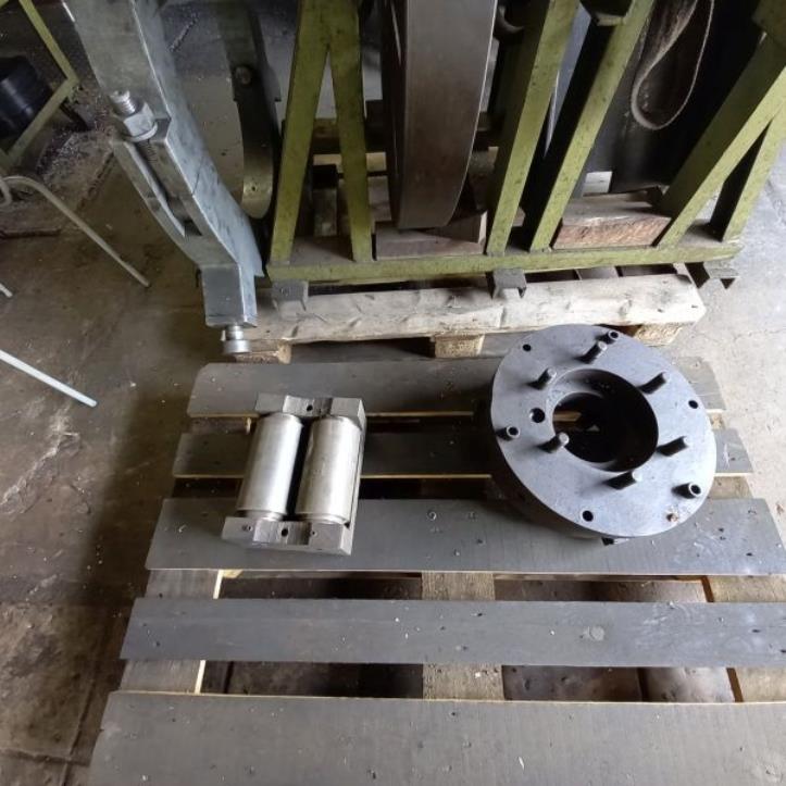 Maschinen und Einrichtungen eines deutschen Metallbauunternehmens-6