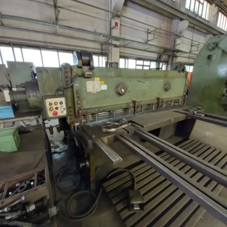 Machinery and equipment from a German metal construction company -1