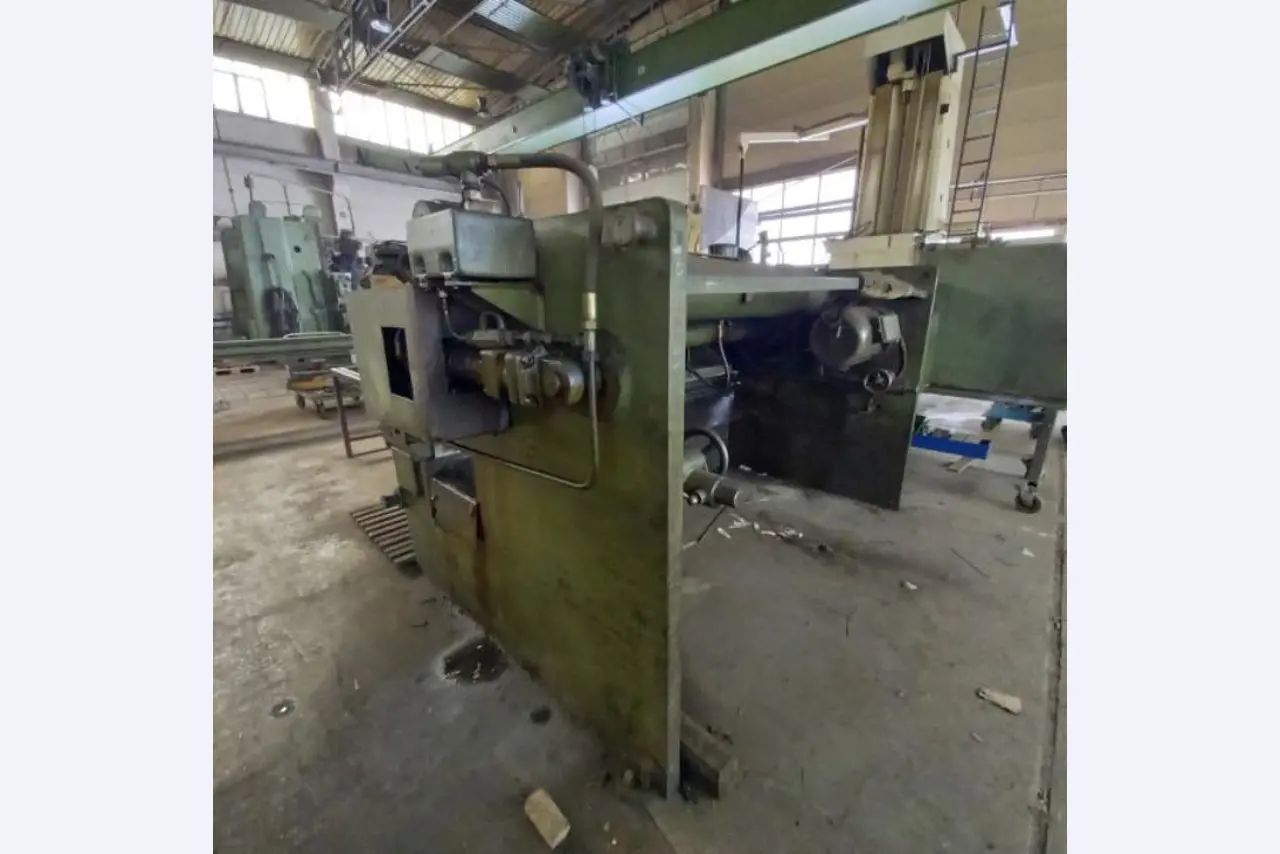 Machinery and equipment from a German metal construction company -4