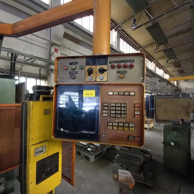 Stroji in oprema nemškega podjetja za gradnjo kovin-2