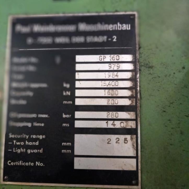 Machines et équipements d'une entreprise allemande de construction métallique-10