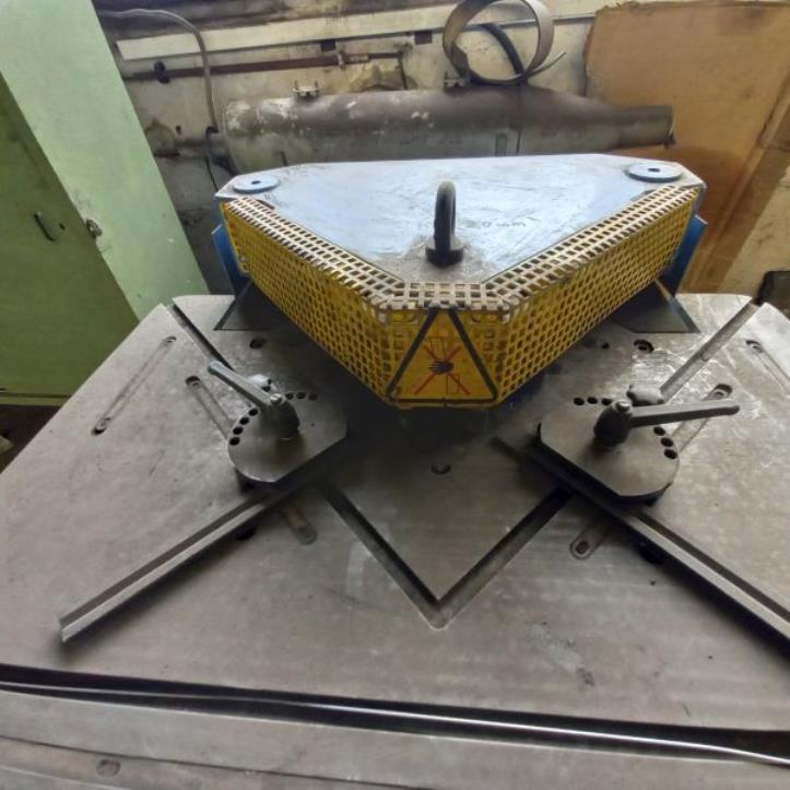 Máquinas e equipamentos de uma empresa alemã de construção metálica-4