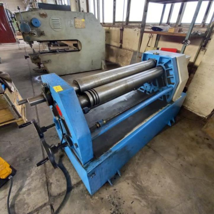 Machines et équipements d'une entreprise allemande de construction métallique-2