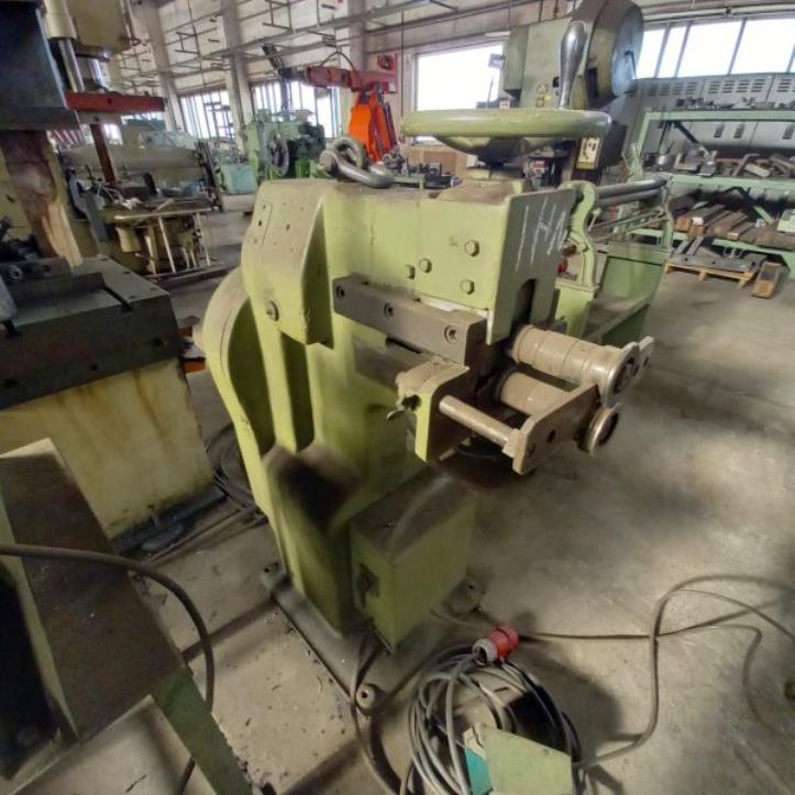 Maschinen und Einrichtungen eines deutschen Metallbauunternehmens-2